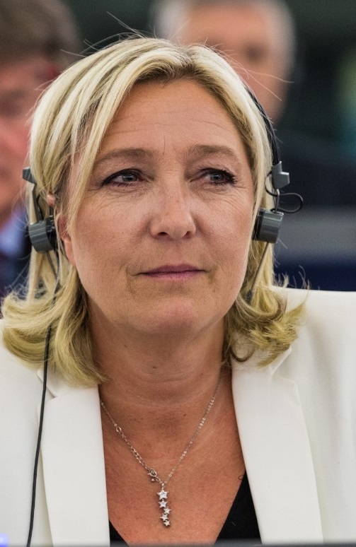 Marine le Pen 1er juillet 2014 slim