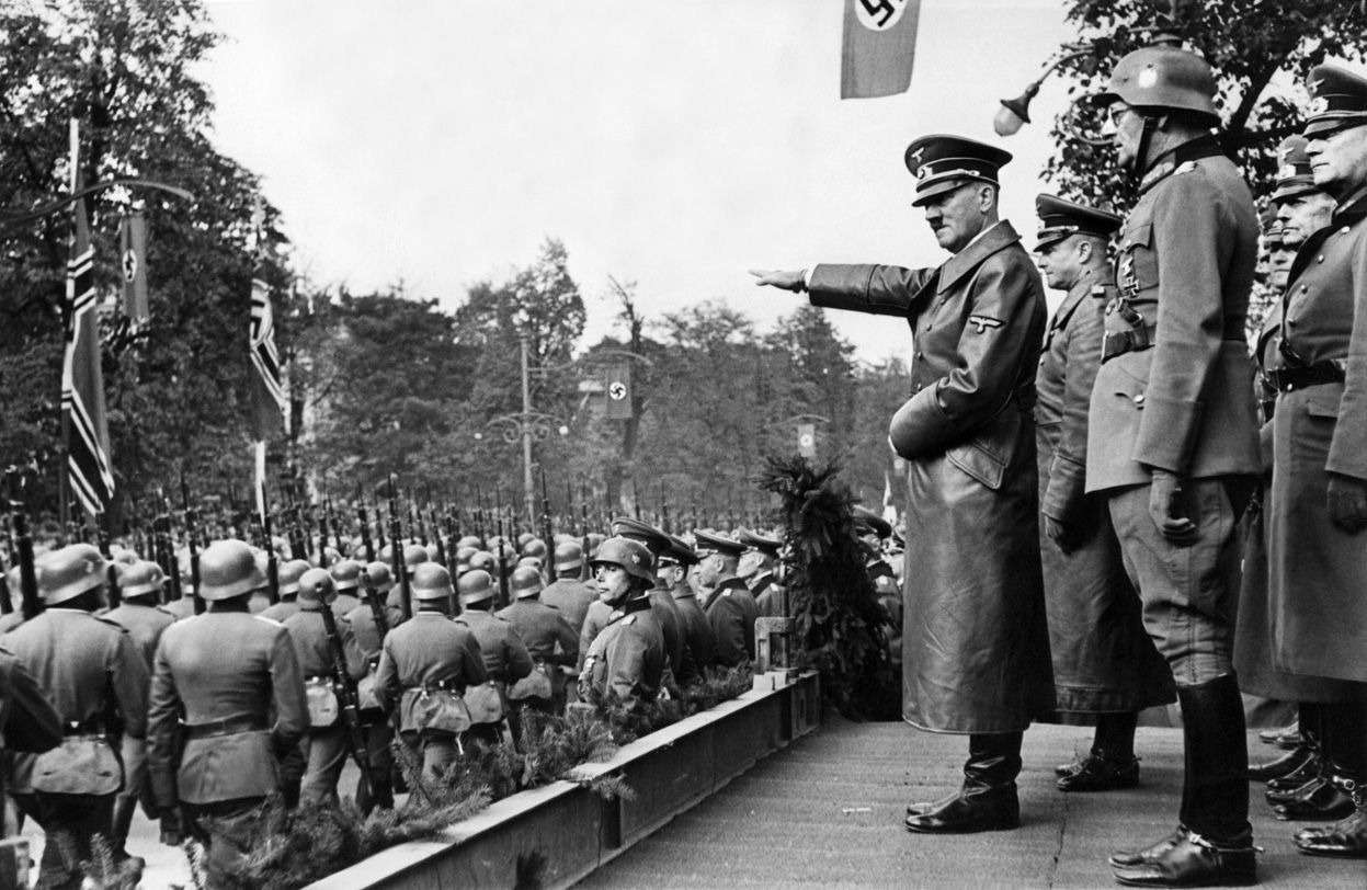 Hitler salutes Wehrmacht in Warsaw Oct 5 1939