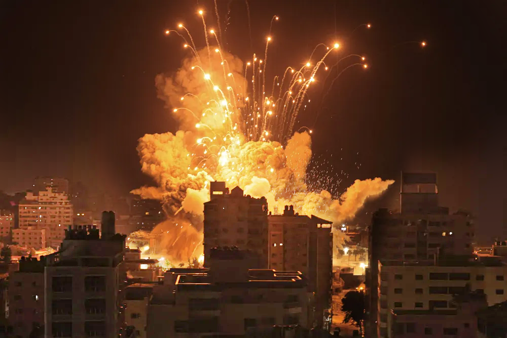 Explosion in gaza Image Humberto Patrick Wikimedia Commons