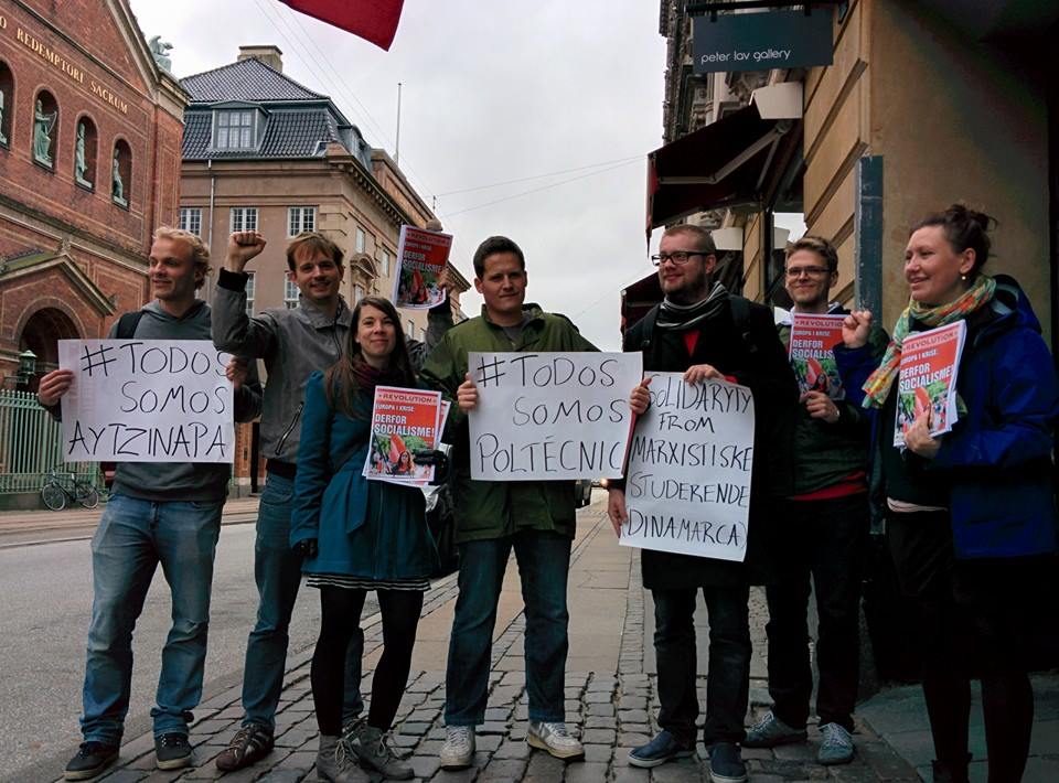2014-10-22 studenteraktion ved ambassade