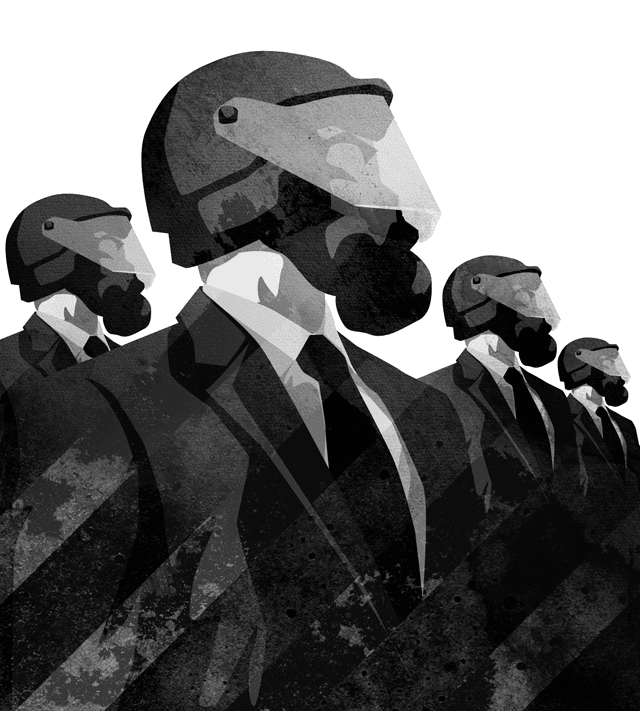 hjelm og jakkesaet sorthivd 640px