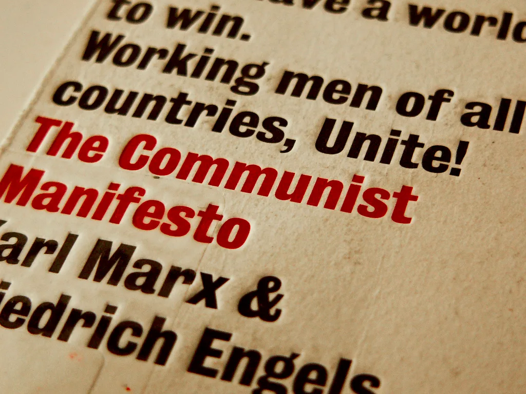 Det kommunistiske manifest anno 2015: Arbejderklassens manifest