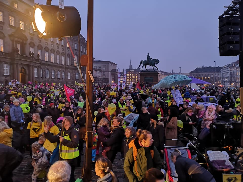 Manglende minimumsnormeringer: Løn for husarbejde og hjemmepasning er ikke løsningen