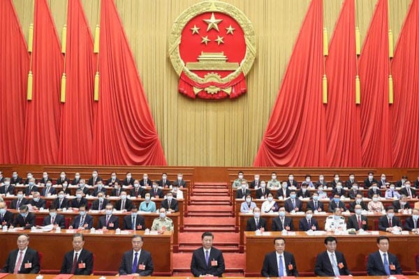 Hongkong: Beijing vedtager unilateral lovgivning for at undertrykke Hongkong protestbevægelse