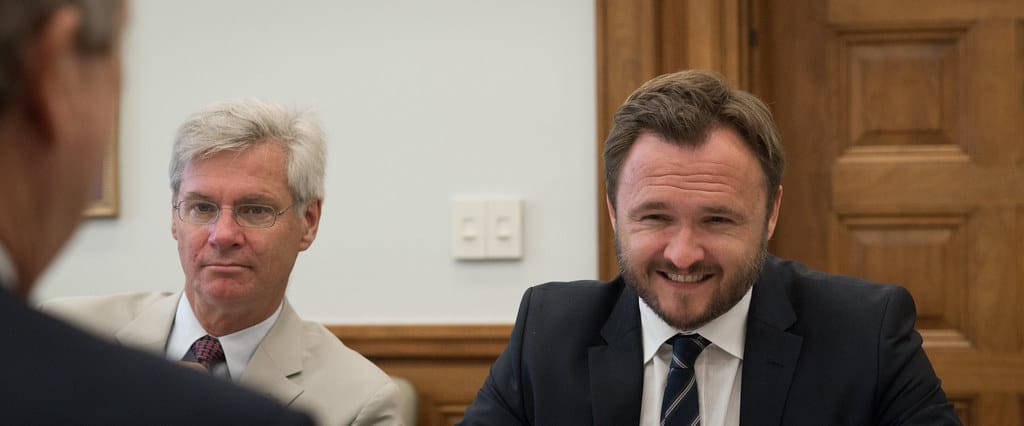 Klimalov, men ingen handling