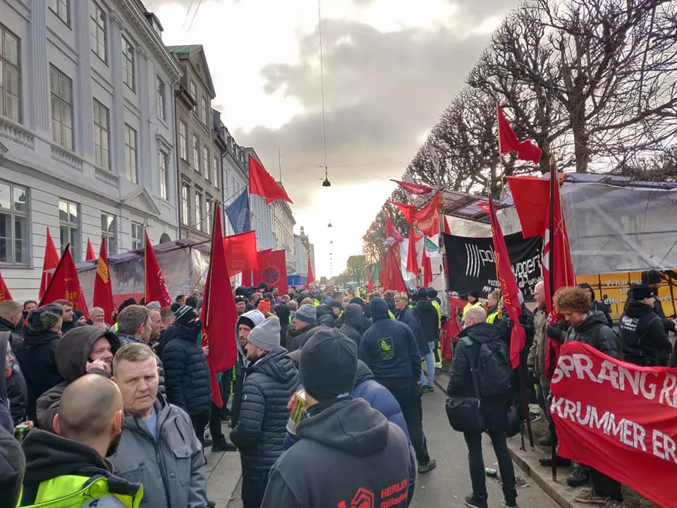 Løft panden og rank ryggen! Stem NEJ til OK23