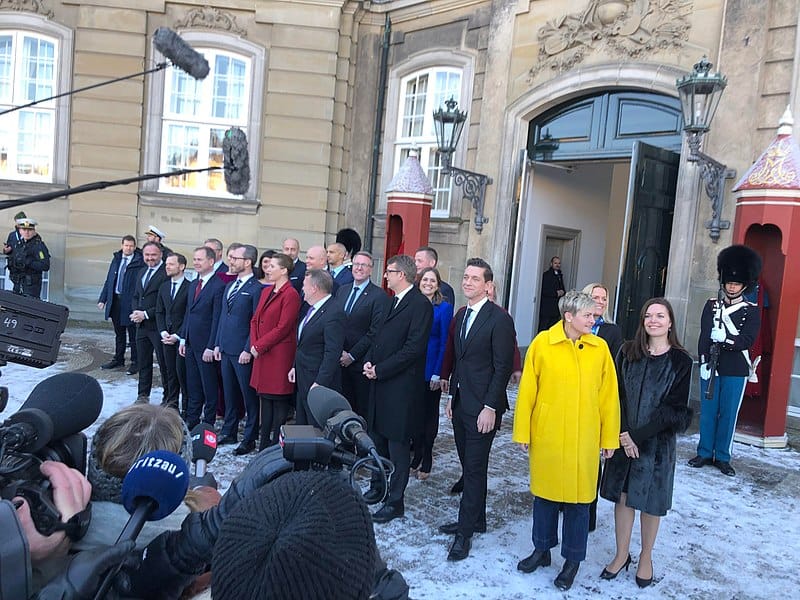 En historisk reaktionær arbejdsgiverregering har set dagens lys