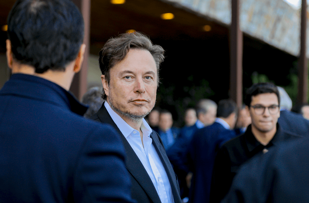 Musk Image Foto Ministerio Das Comunicacoes Wikimedia Commons