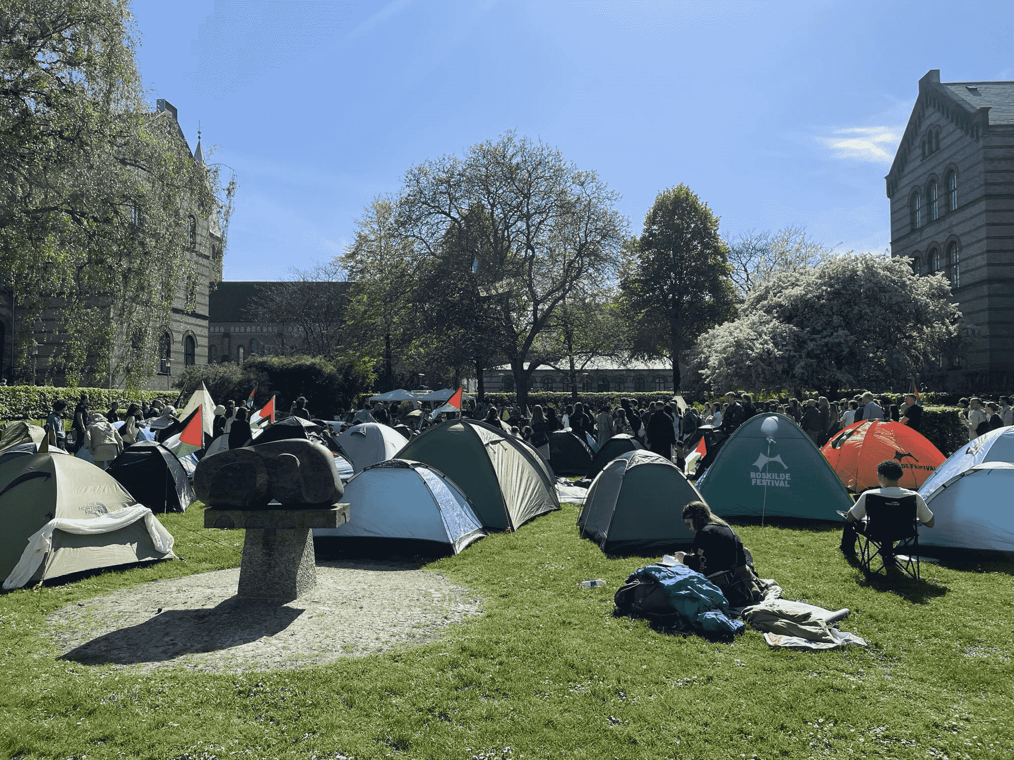 Udtalelse om universitetsbelejringen for Palæstina: Eskaler bevægelsen, smid kapitalismen ud af vores uddannelse og vælt den imperialistiske regering!
