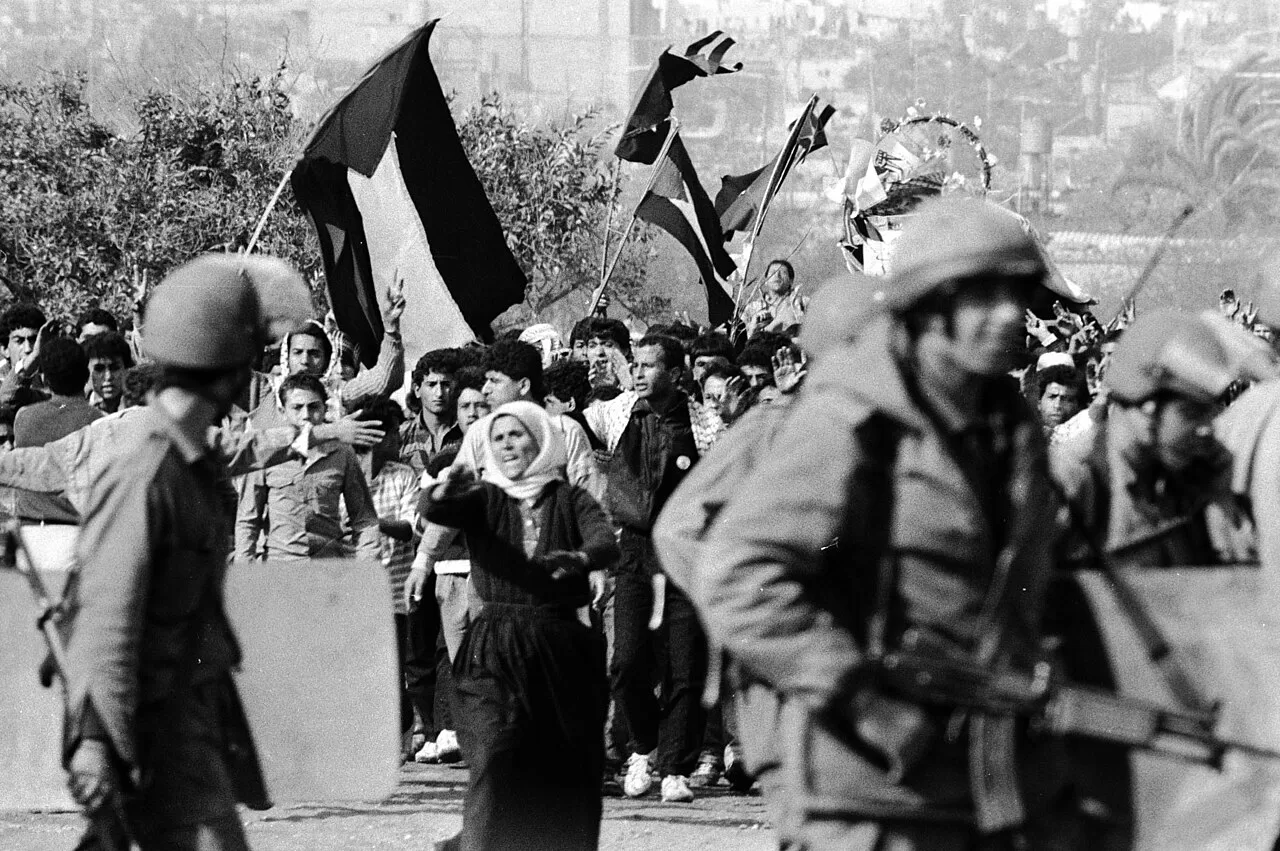 Intifada bw image efi sharir wikimedia commons