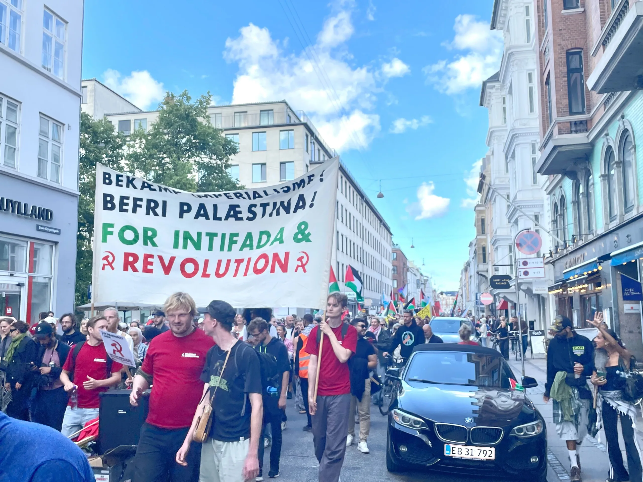 Titusindvis på gaden: Stop folkemordet i Palæstina!