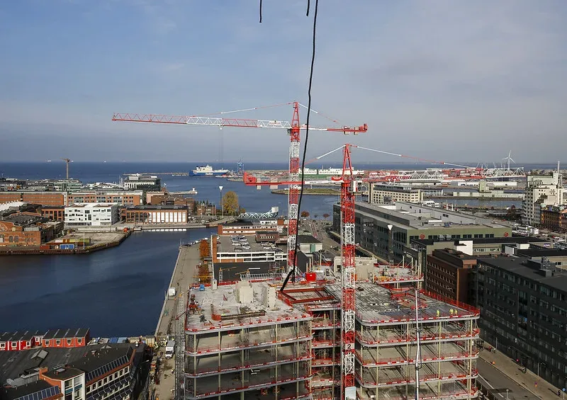 10447026196 92d36b0127 c