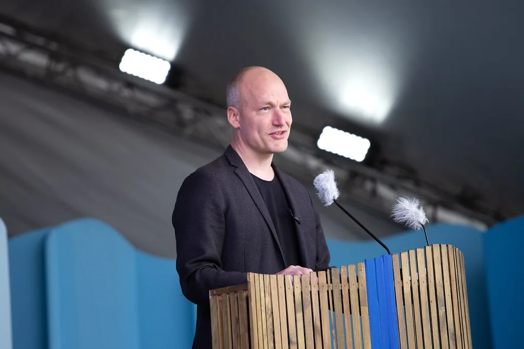 53791445108 8990a18e22 b