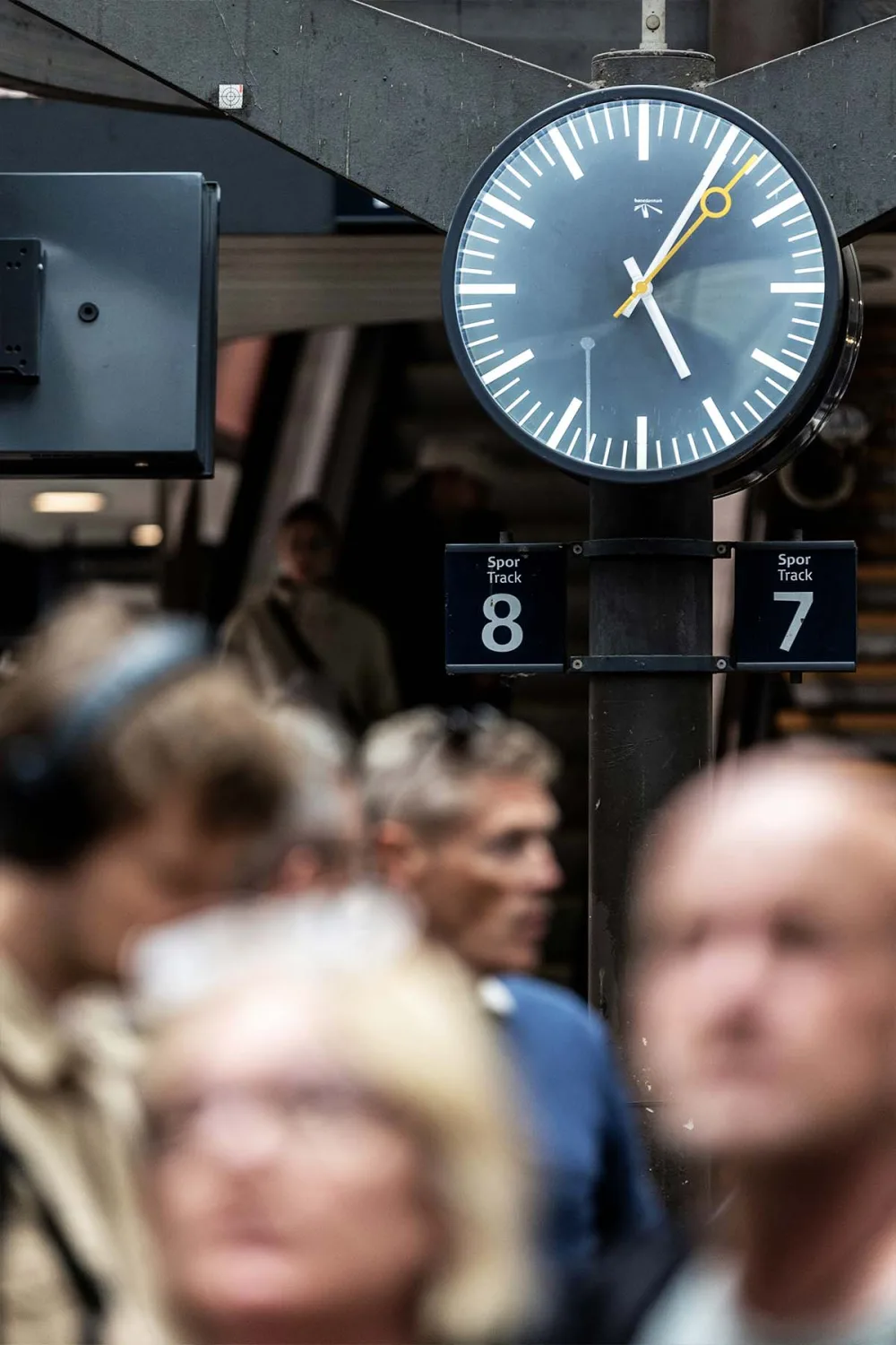 Arbejderklassen danmark offentlig transport tog station infrastruktur klassekamp rkp