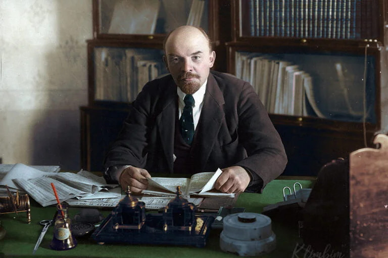Lenin colour Image public domain